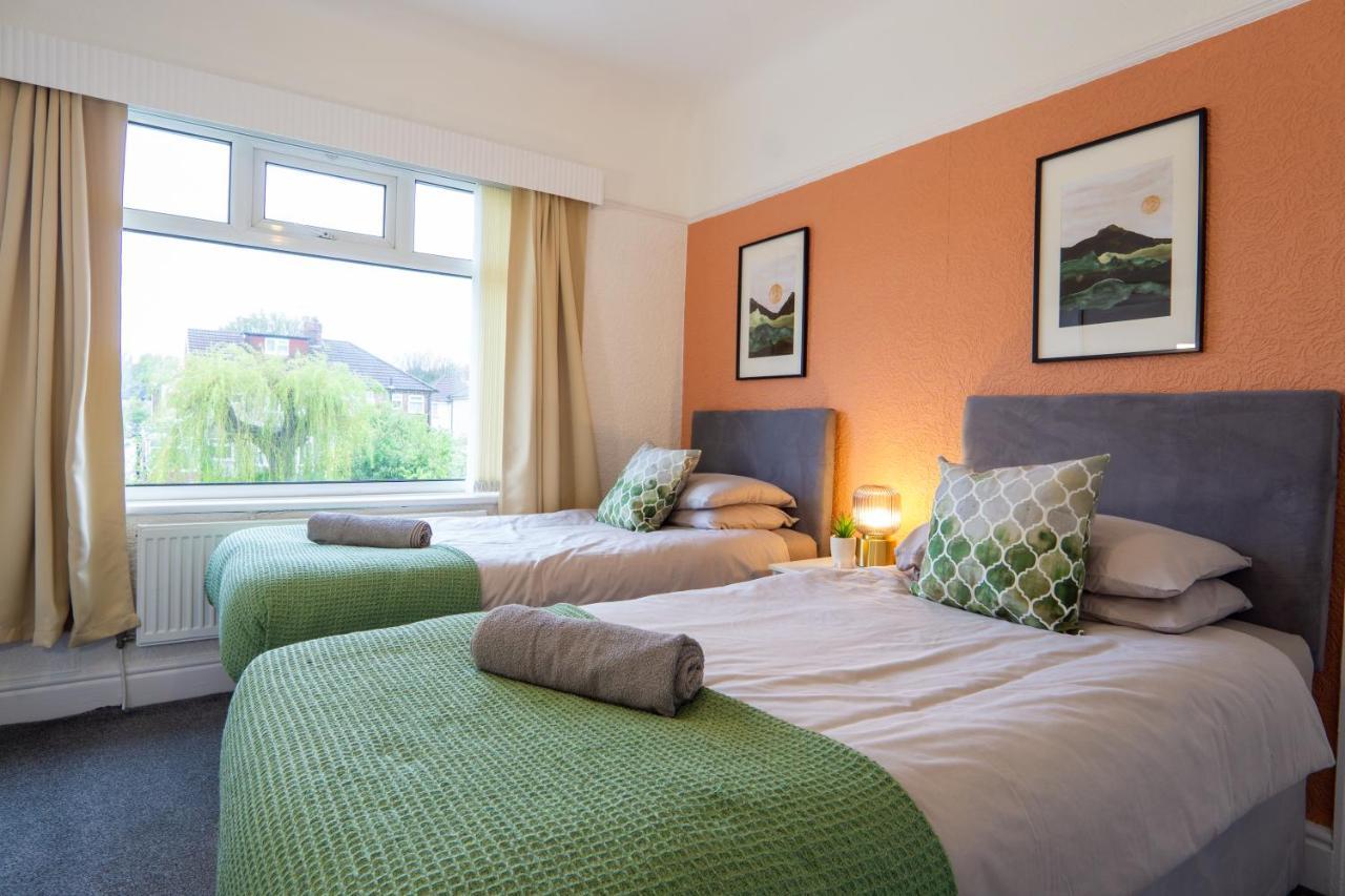 Strawberry Fields House - Air Host & Stay - 3 Bedroom Liverpool Dış mekan fotoğraf
