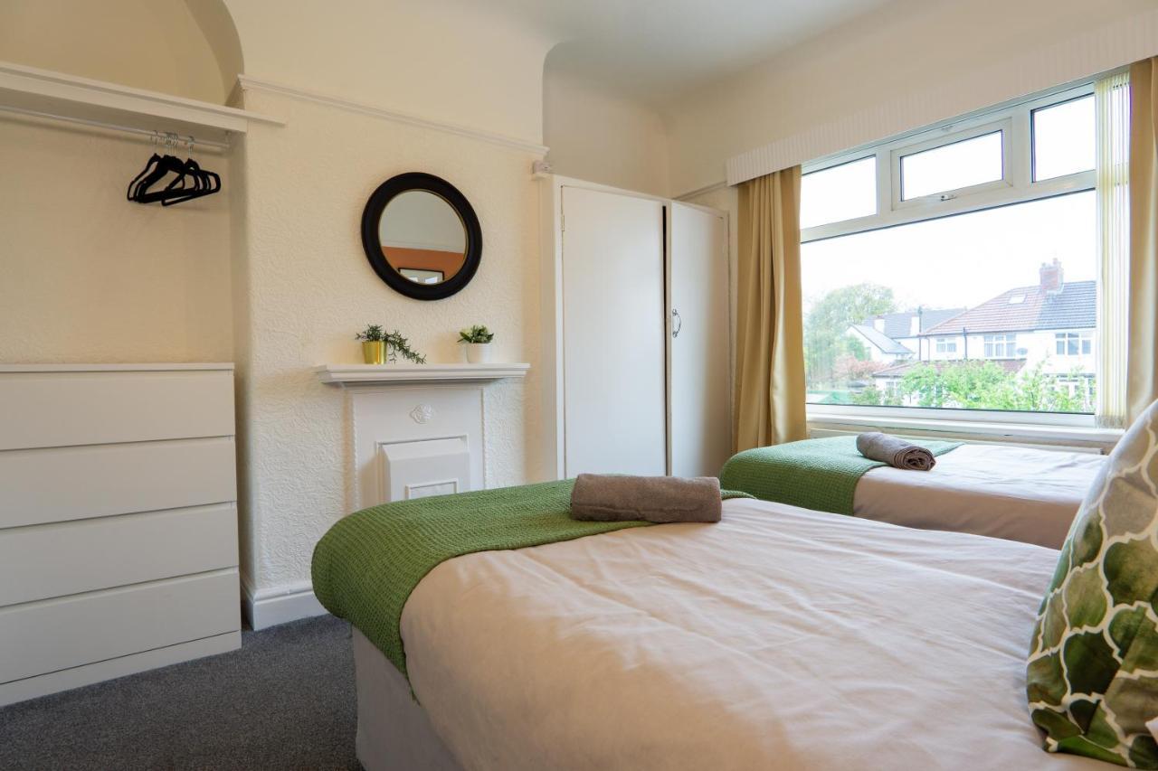 Strawberry Fields House - Air Host & Stay - 3 Bedroom Liverpool Dış mekan fotoğraf