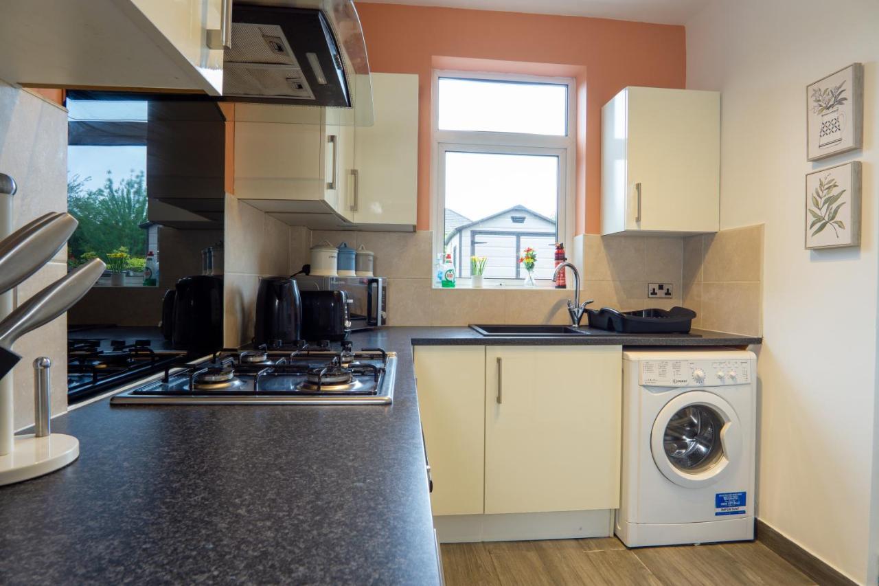 Strawberry Fields House - Air Host & Stay - 3 Bedroom Liverpool Dış mekan fotoğraf
