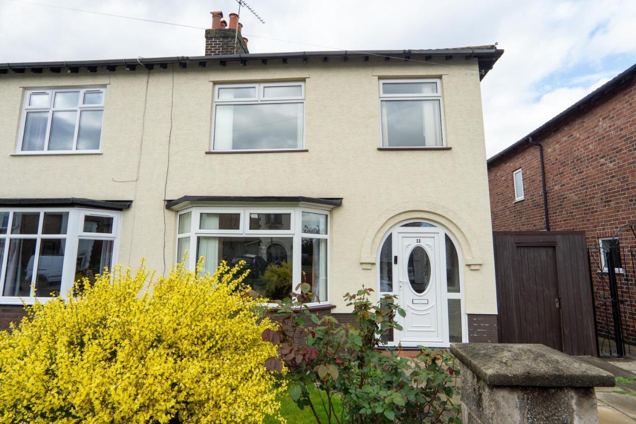 Strawberry Fields House - Air Host & Stay - 3 Bedroom Liverpool Dış mekan fotoğraf